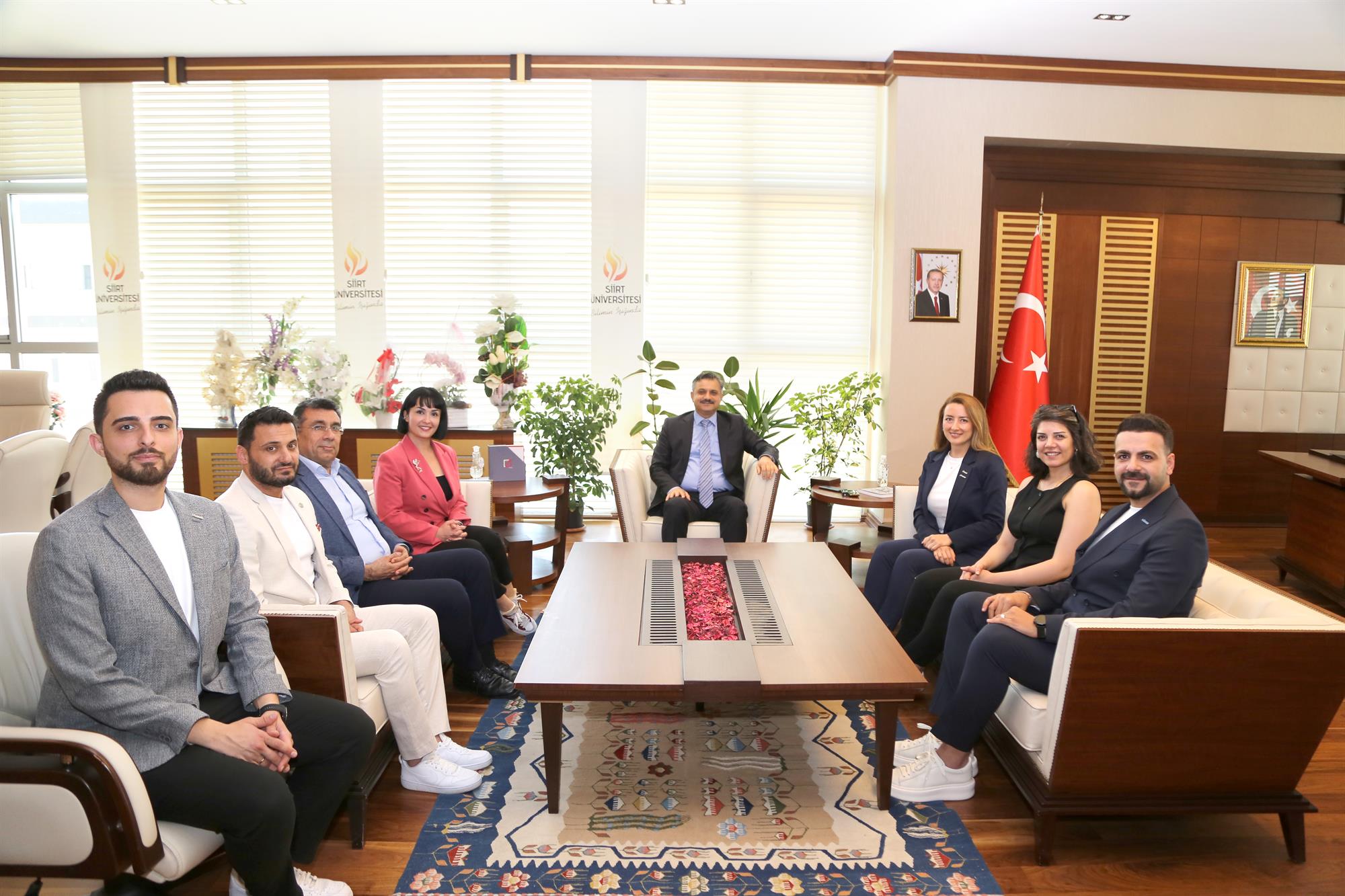 Rektörümüz Prof. Dr. Nihat Şındak Hasvet Kariyer Günleri Kapsamında Gelen Konuşmacıları Makamında Ağırladı